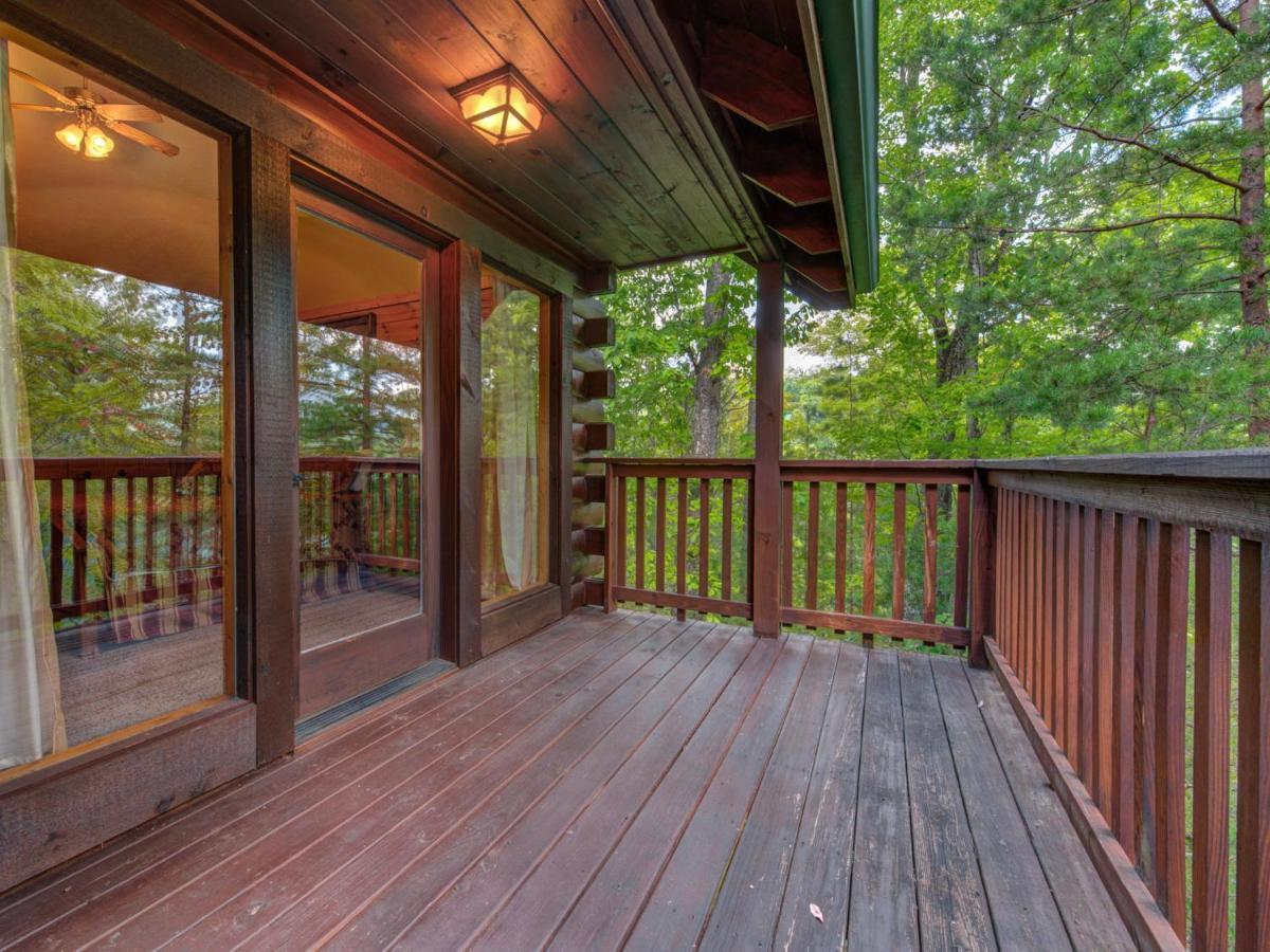 Above The Clouds, 4 Bedrooms, Pool Access, Private, Gaming, Sleeps 16 Gatlinburg Kültér fotó