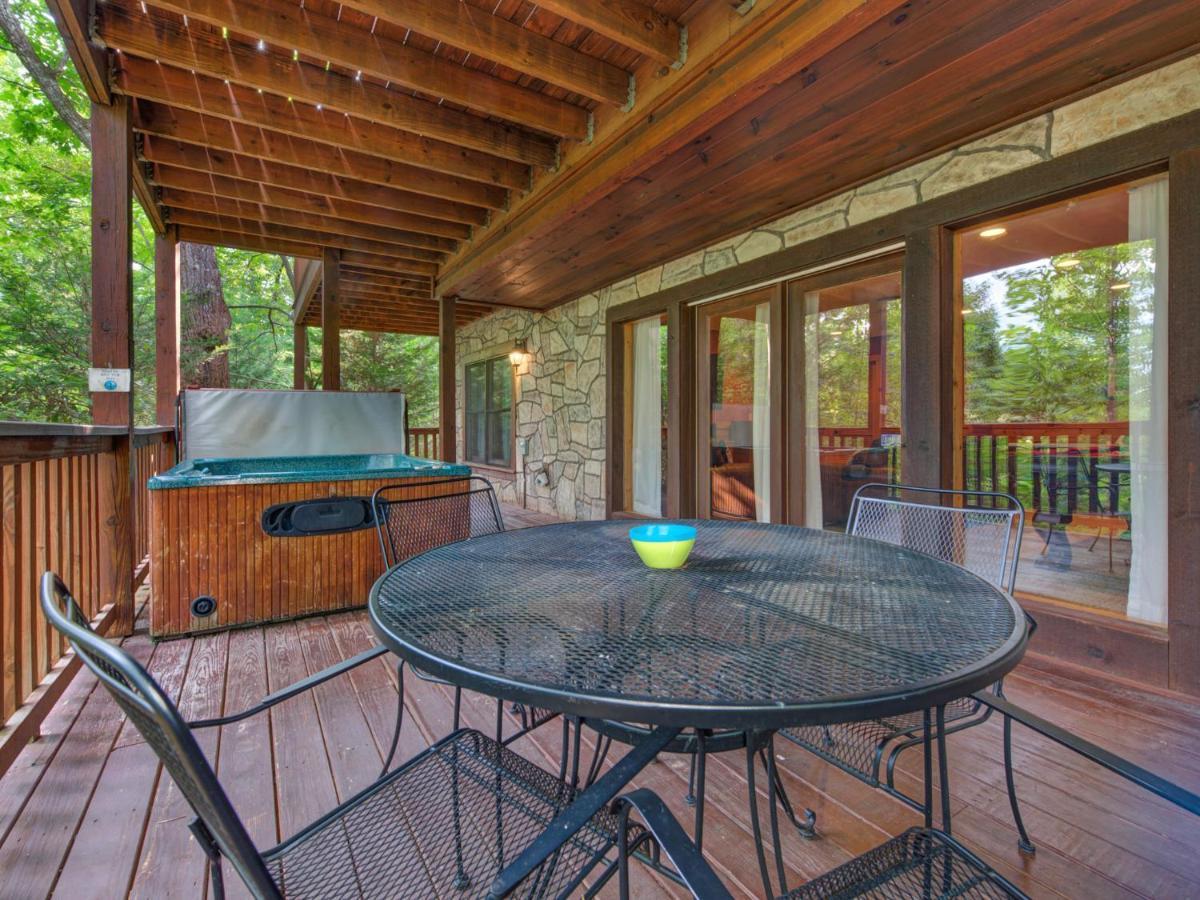 Above The Clouds, 4 Bedrooms, Pool Access, Private, Gaming, Sleeps 16 Gatlinburg Kültér fotó