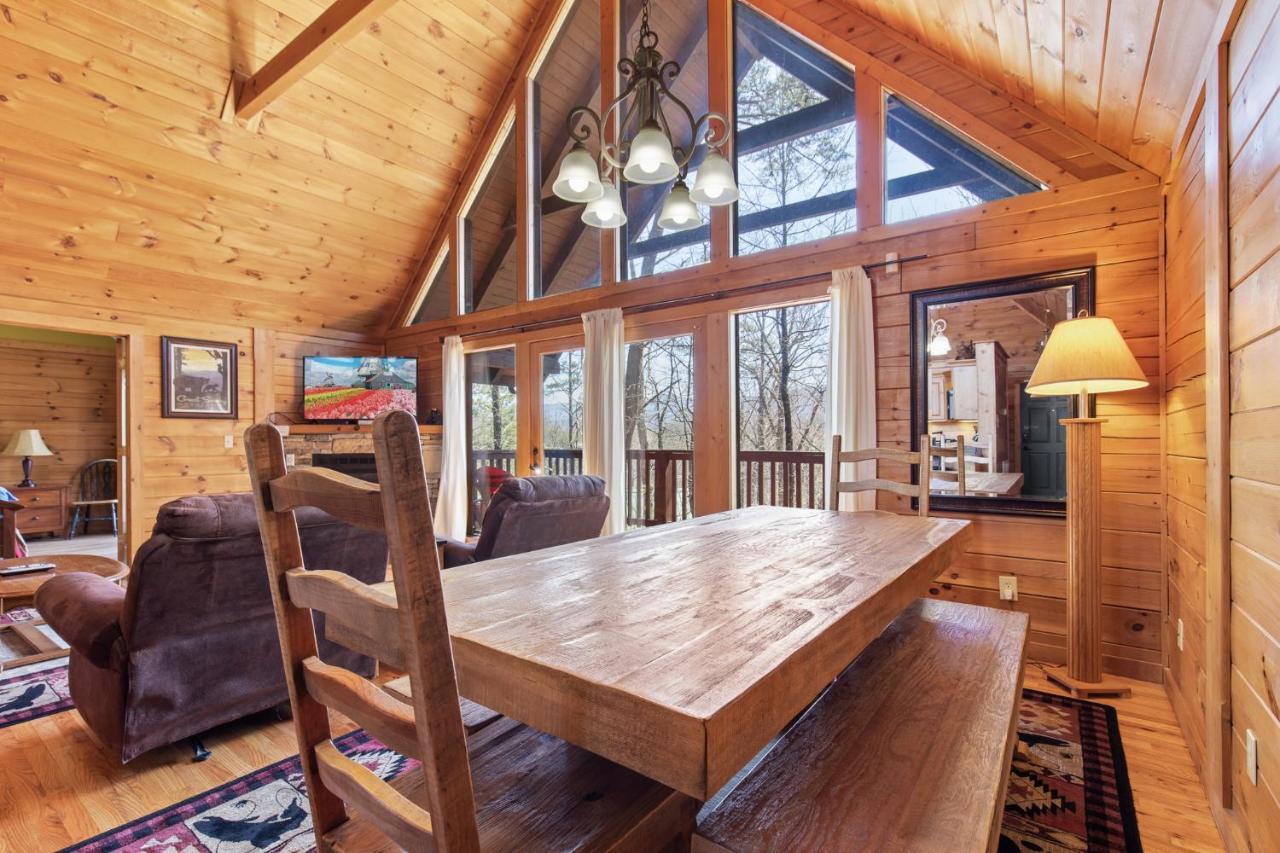Above The Clouds, 4 Bedrooms, Pool Access, Private, Gaming, Sleeps 16 Gatlinburg Kültér fotó
