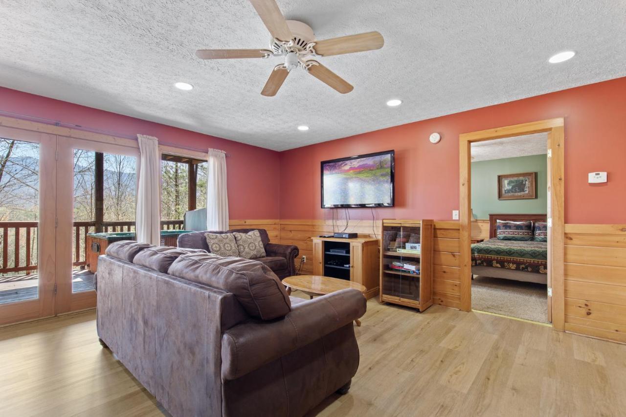 Above The Clouds, 4 Bedrooms, Pool Access, Private, Gaming, Sleeps 16 Gatlinburg Kültér fotó