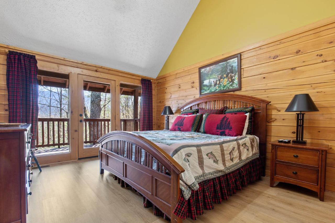 Above The Clouds, 4 Bedrooms, Pool Access, Private, Gaming, Sleeps 16 Gatlinburg Kültér fotó