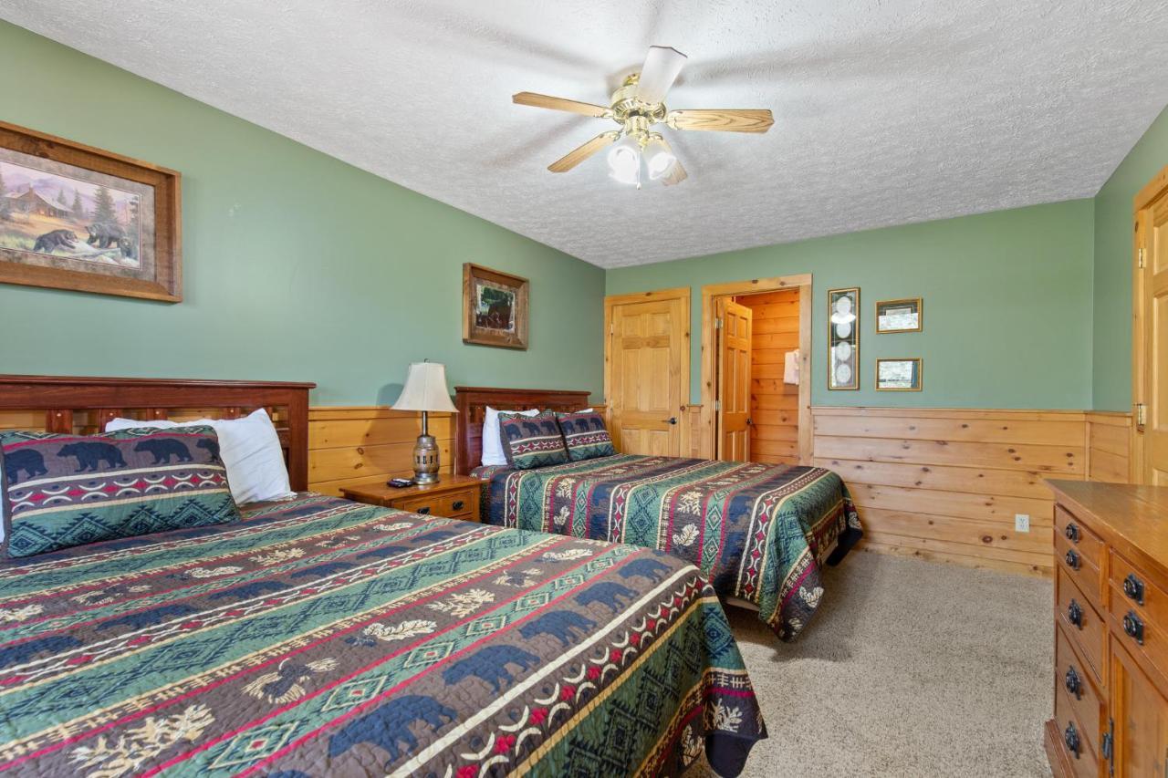 Above The Clouds, 4 Bedrooms, Pool Access, Private, Gaming, Sleeps 16 Gatlinburg Kültér fotó